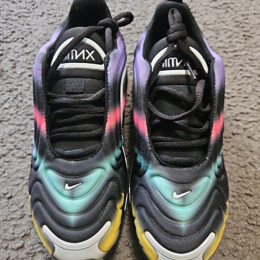 Airmax - Picture 2 of 3